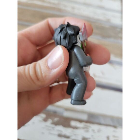 Living Dead Dolls Jason ax figurine - Picture 5 of 9